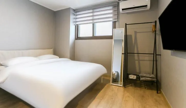 Stay Hyun Jeju Hotel